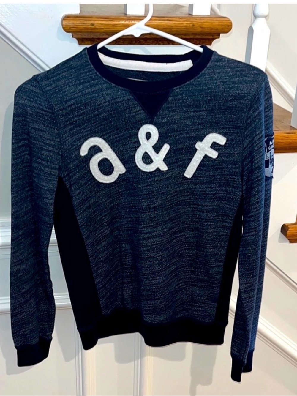 Abercrombie Kids Boys Navy Heather Logo Crewneck Sweater Size 11/12